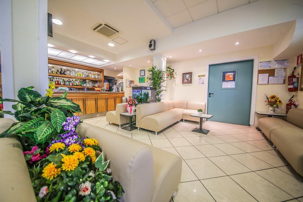 Hotel Santa Martina Villa Marina Kültér fotó
