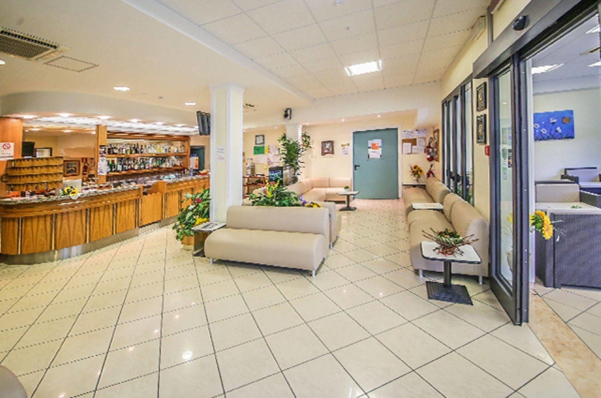 Hotel Santa Martina Villa Marina Kültér fotó